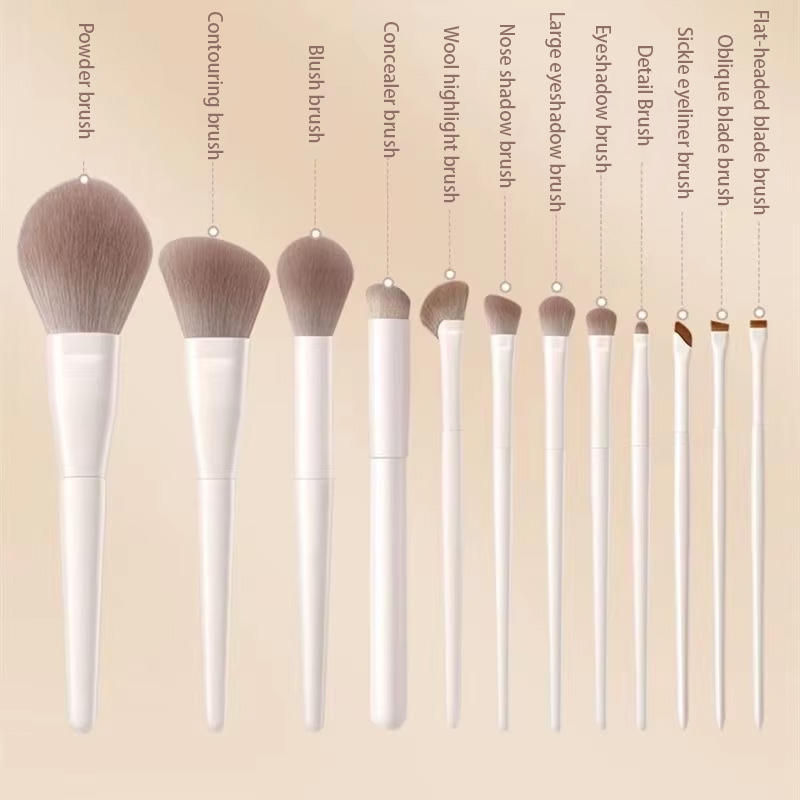 Customizable Professional Vegan High Quality Brush Flat Makeup Foundation Brush Set Concealer Eyeliner Private Label for Lips