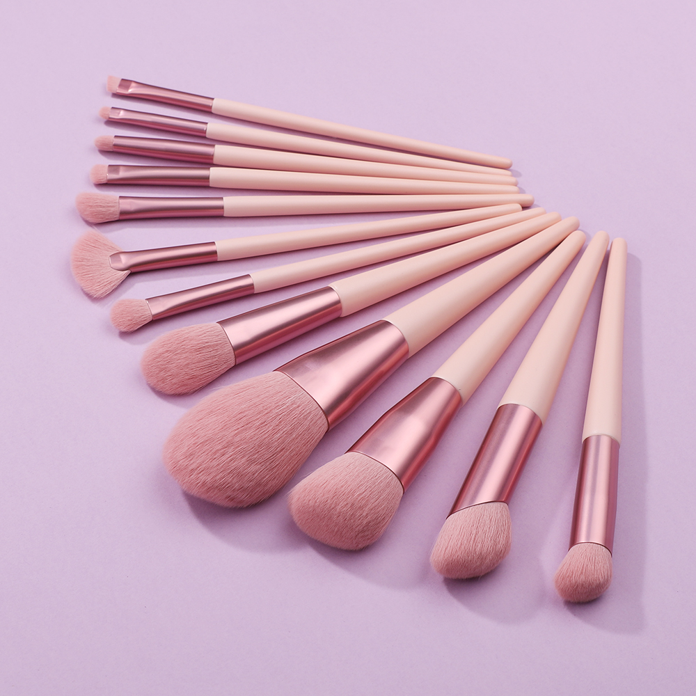 Hot Sale Pink Wooden Handle 12pcs Fluffy Dense Synthetic Hair Vegan High Quality Concealer Cosmetic Makeup Brushes Set