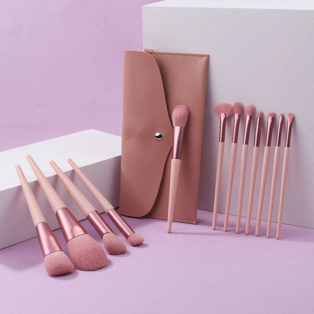 Hot Sale Pink Wooden Handle 12pcs Fluffy Dense Synthetic Hair Vegan High Quality Concealer Cosmetic Makeup Brushes Set