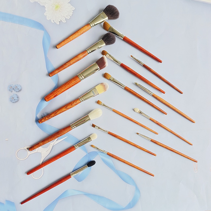 Master Collection 17 Synthetic Hair Log Brush Set with Wood Handles for Face &amp; Eye Makeup-Unlock Professional-grade Effects