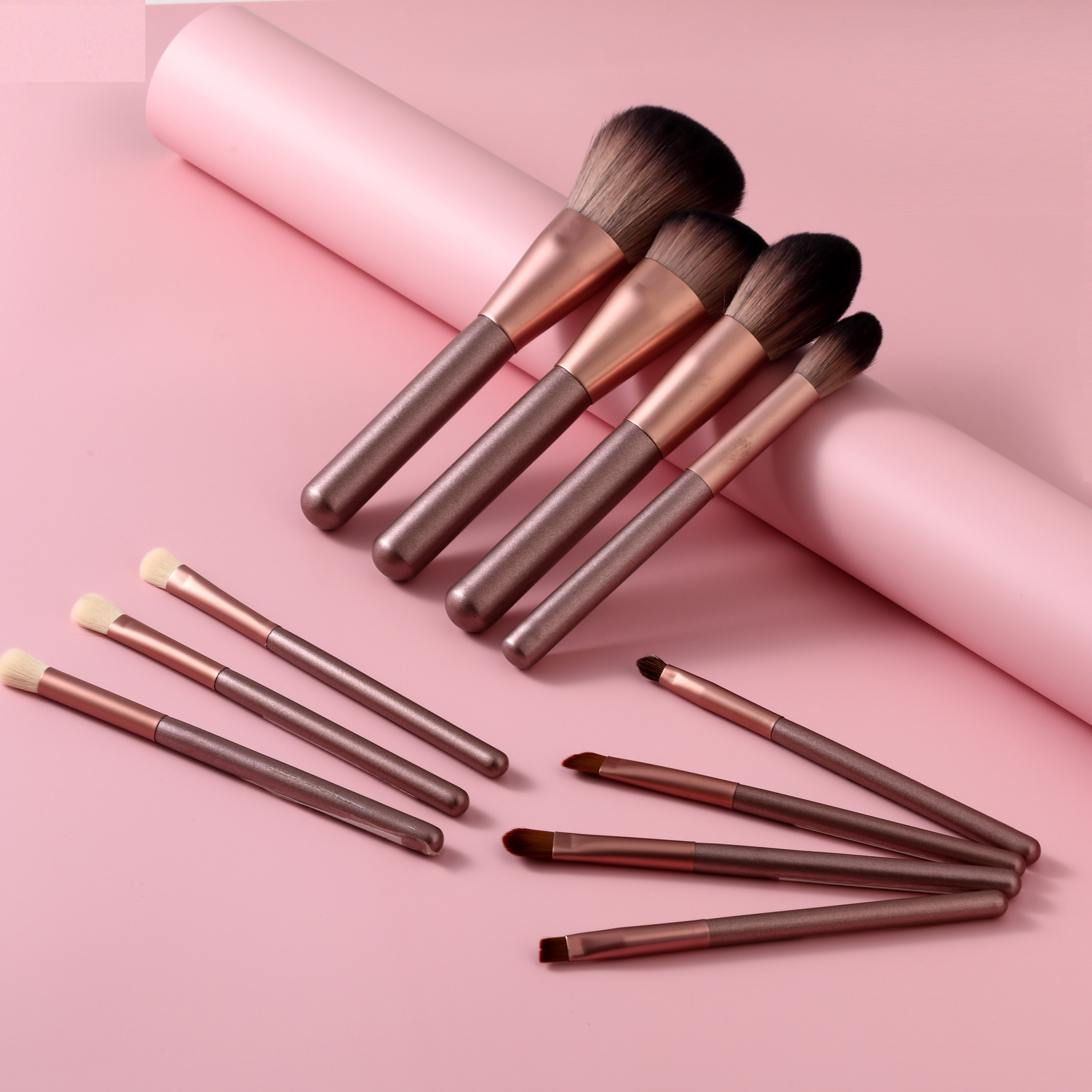 YAQI Professional 11pcs Synthetic Hair Foundation Powder Blush Makeup Brush Sets Fan for Face Private Label Cosmetic Brushes