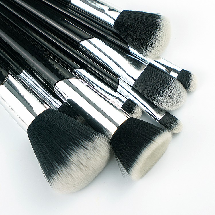 Brush Detail 1