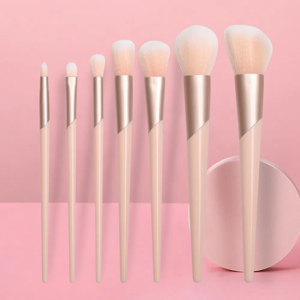 Professional Beauty Tools 7PCS Champagne Makeup Brushes Set Cosmetic Foundation Powder Blush Eyeshadow Kabuki Blending Make up Brush
