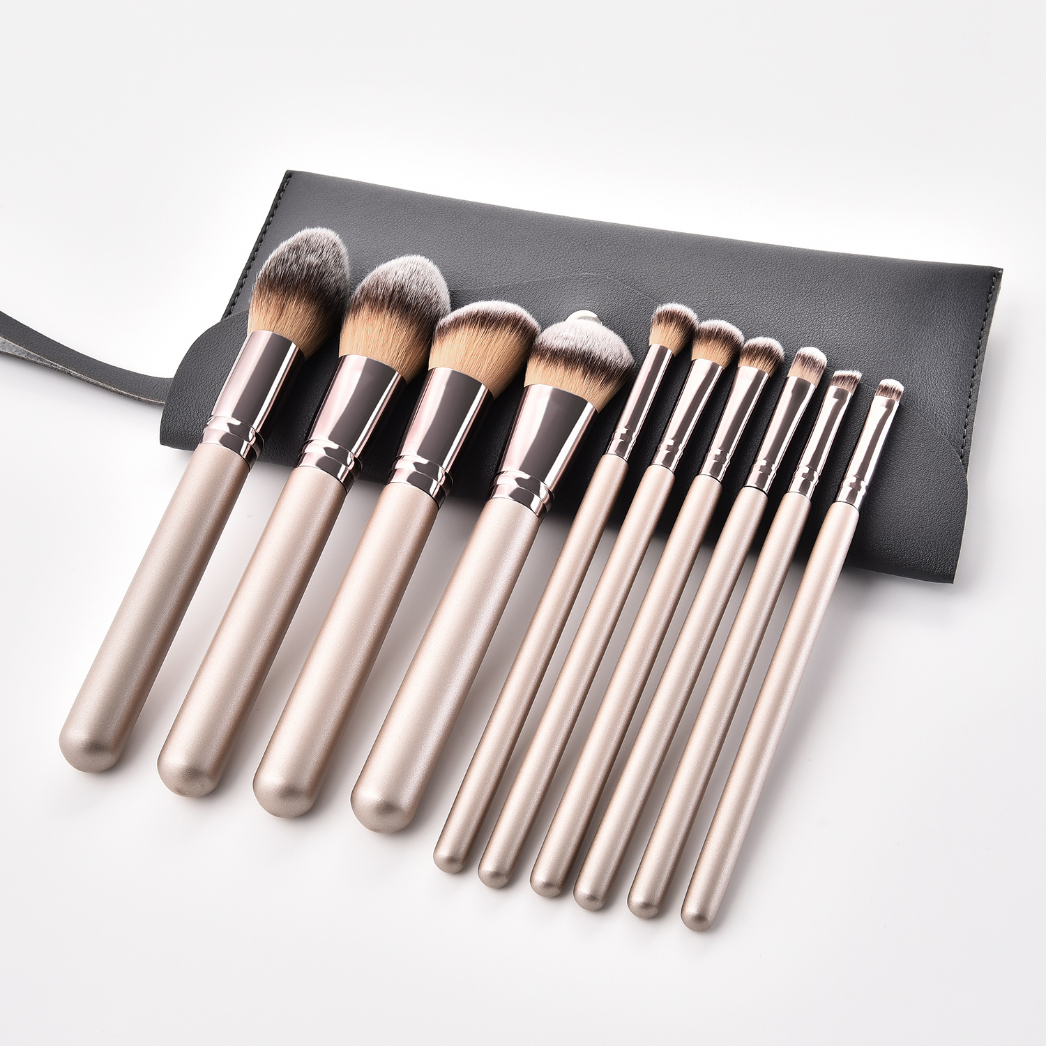 High Quality Vegan Synthetic Makeup Brushes Set 10pcs Professional Luxury Private Label Brushes with Concealer Includes Belt Bag
