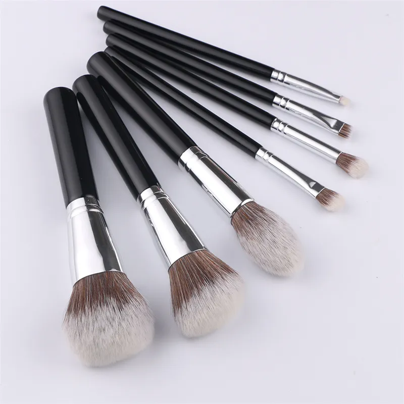 Brush Details 9