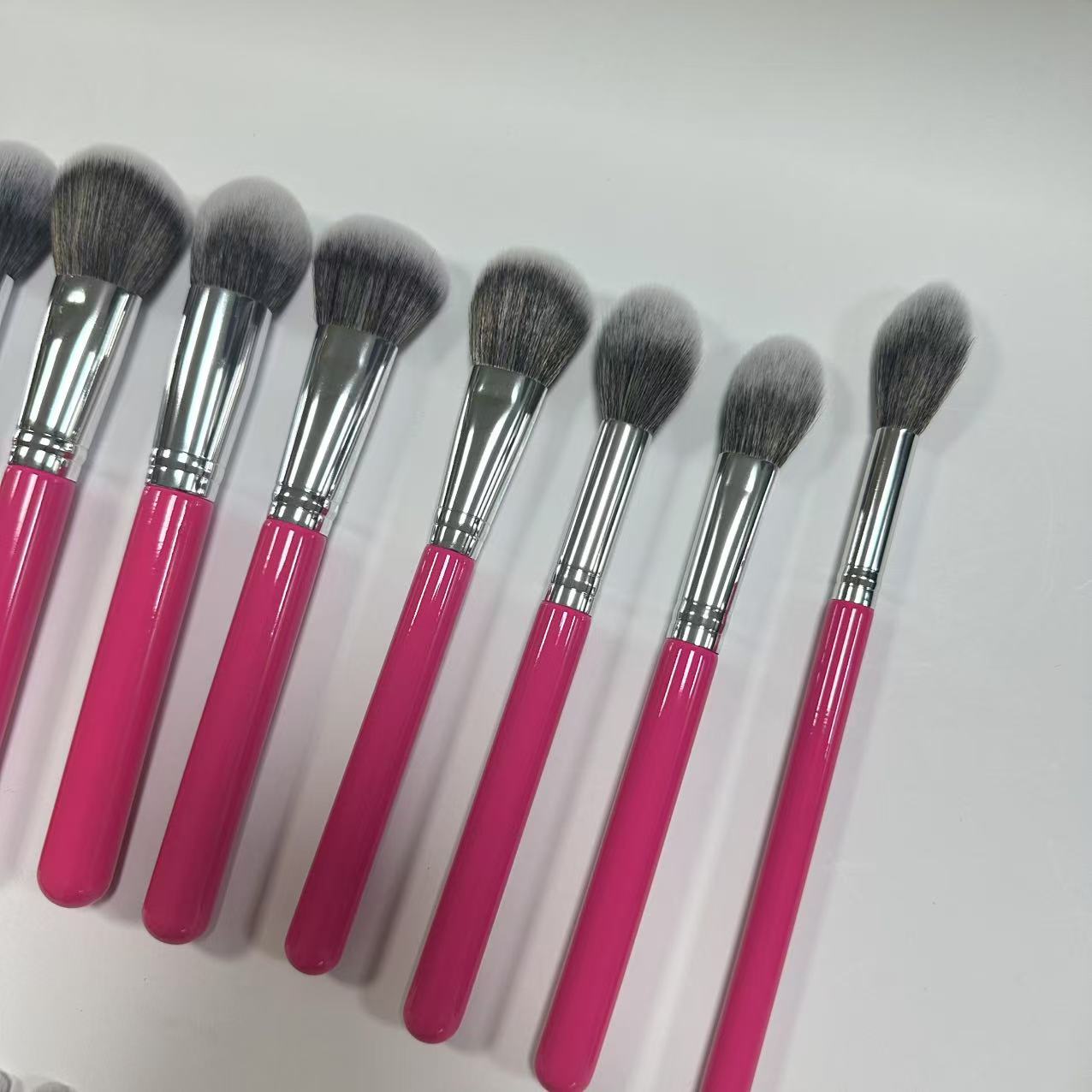New Trending Full Set 40pcs All In One Makeup Brush Set Rose Red Density Synthetic Hair Brush Make Up Halloween Makeup Brushes