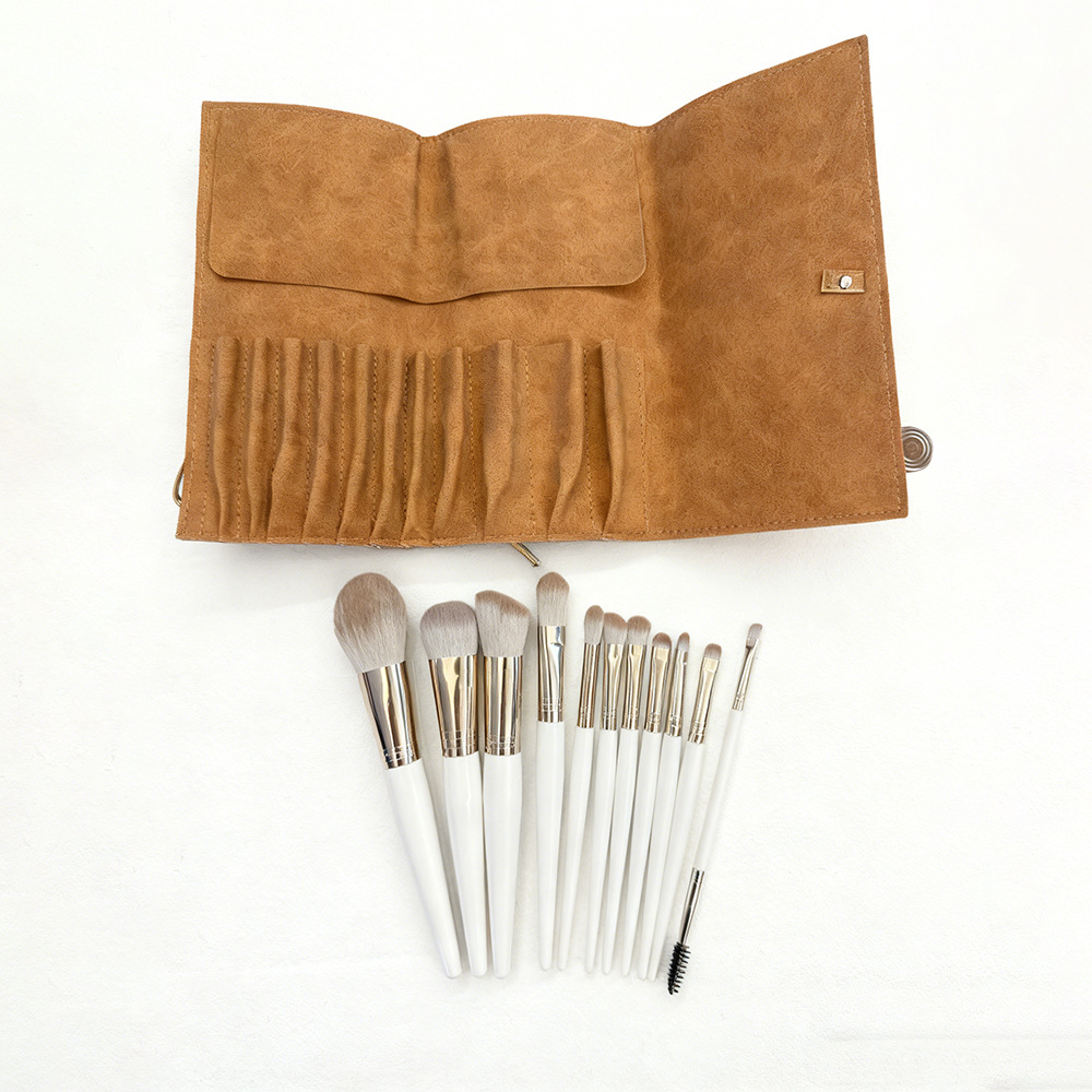 11-Piece Cosmetic Brush Set: Loose Powder Brush, Blush Brush, Eyeshadow Brush, Soft-Bristle Makeup Tools