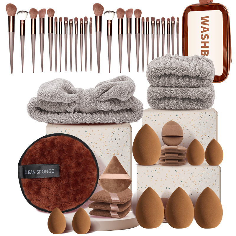 65Pcs Black Professional Makeup Brush Set Plastic Handles Synthetic Hair-Multi-functional Facial Eye Tools Case Customizable