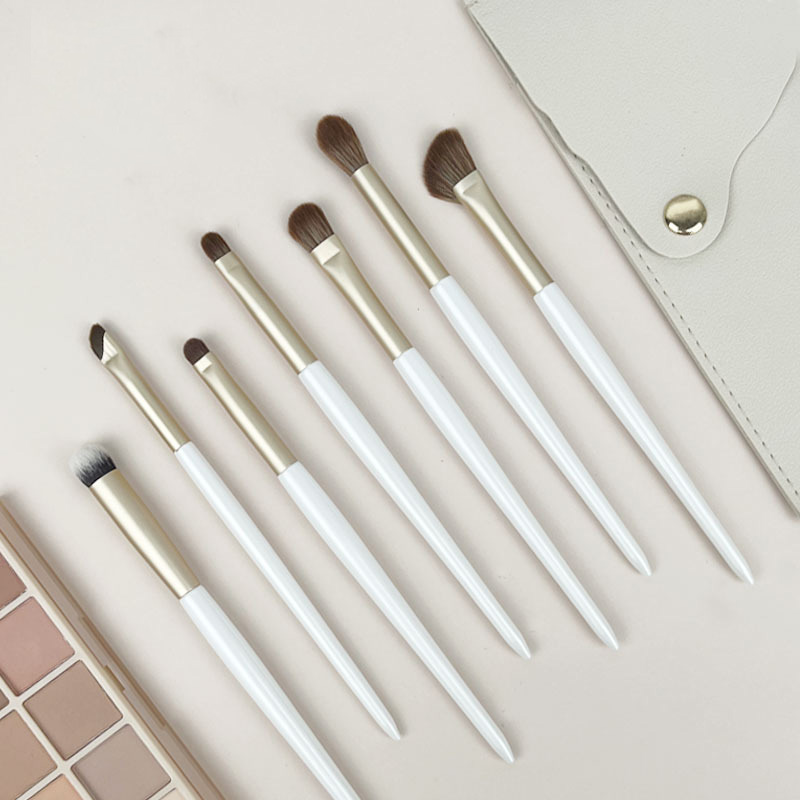 Complete Set of Makeup Tools Portable Makeup Brush 7-piece Kit Practical Blush/Highlight/Loose Powder/Foundation/Concealer Brush