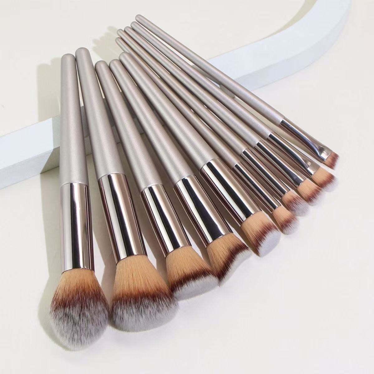 OEM Factory Custom Logo Synthetic Fibre Soft Touch Makeup Brushes Face Eye Full Coverage Beauty Professional Makeup Brush Set