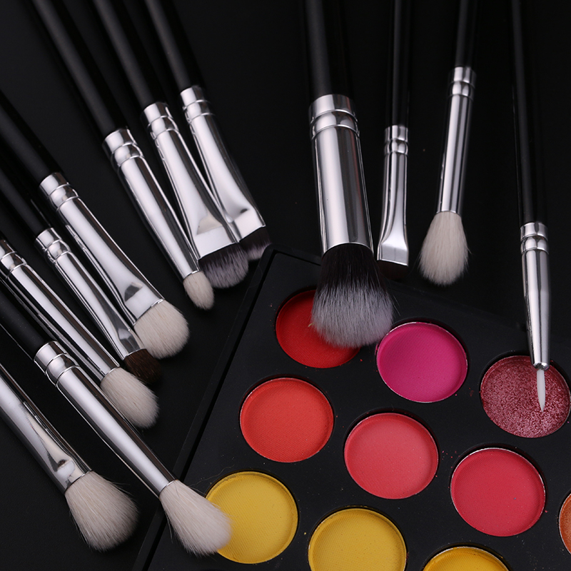12pcs Natural Hair Makeup Tools Accept Customize logo Private Label Eye Eyeshadow Brushes Black Silver Style Makeup Brush Set