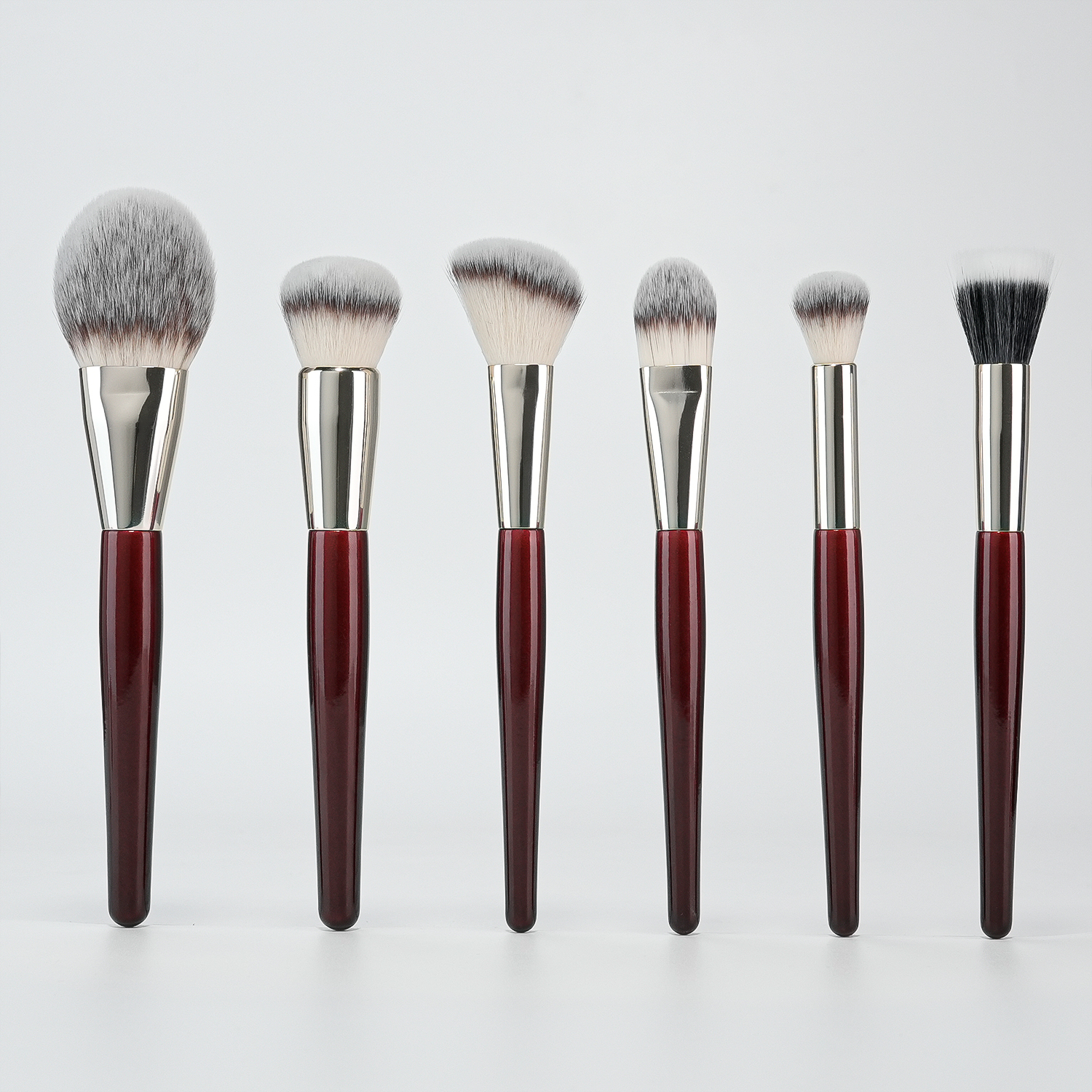 YM Factory Luxury Glitter Makeup Brush Set Professional Eco-Friendly Cosmetic Brushes Customizable Face &amp; Eye Brush Collection