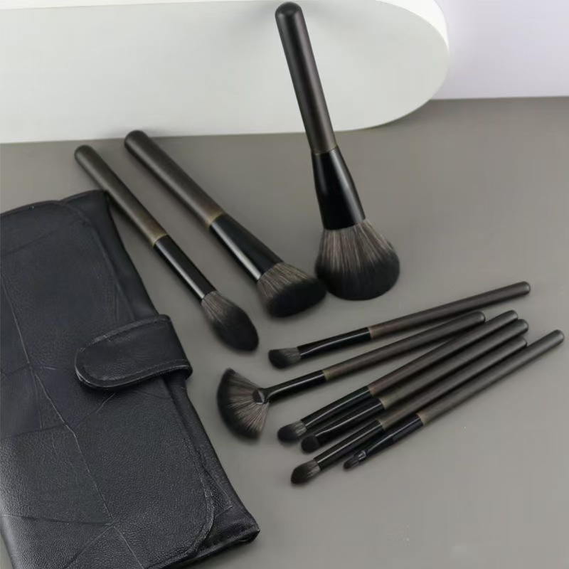 Eco-Friendly Handcrafted Wooden Handle Synthetic Fibre Makeup Brushes Custom Logo Face Concealer Beauty Tools Makeup Brush Set