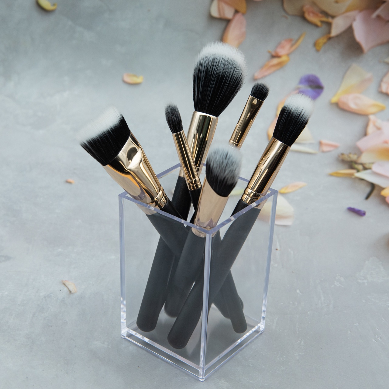 Professional 6-Piece Makeup Brush Set Dual Fiber Black Wood Handle for Airbrushed Power Foundation Blush Shadow Application