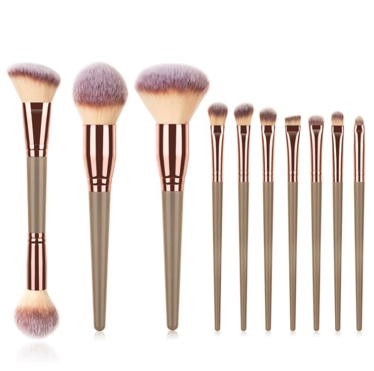 Private Logo 15-Piece High-End Makeup Brush Set Black Foundation Plastic Handle Professional Vegan Makeup Brush Set