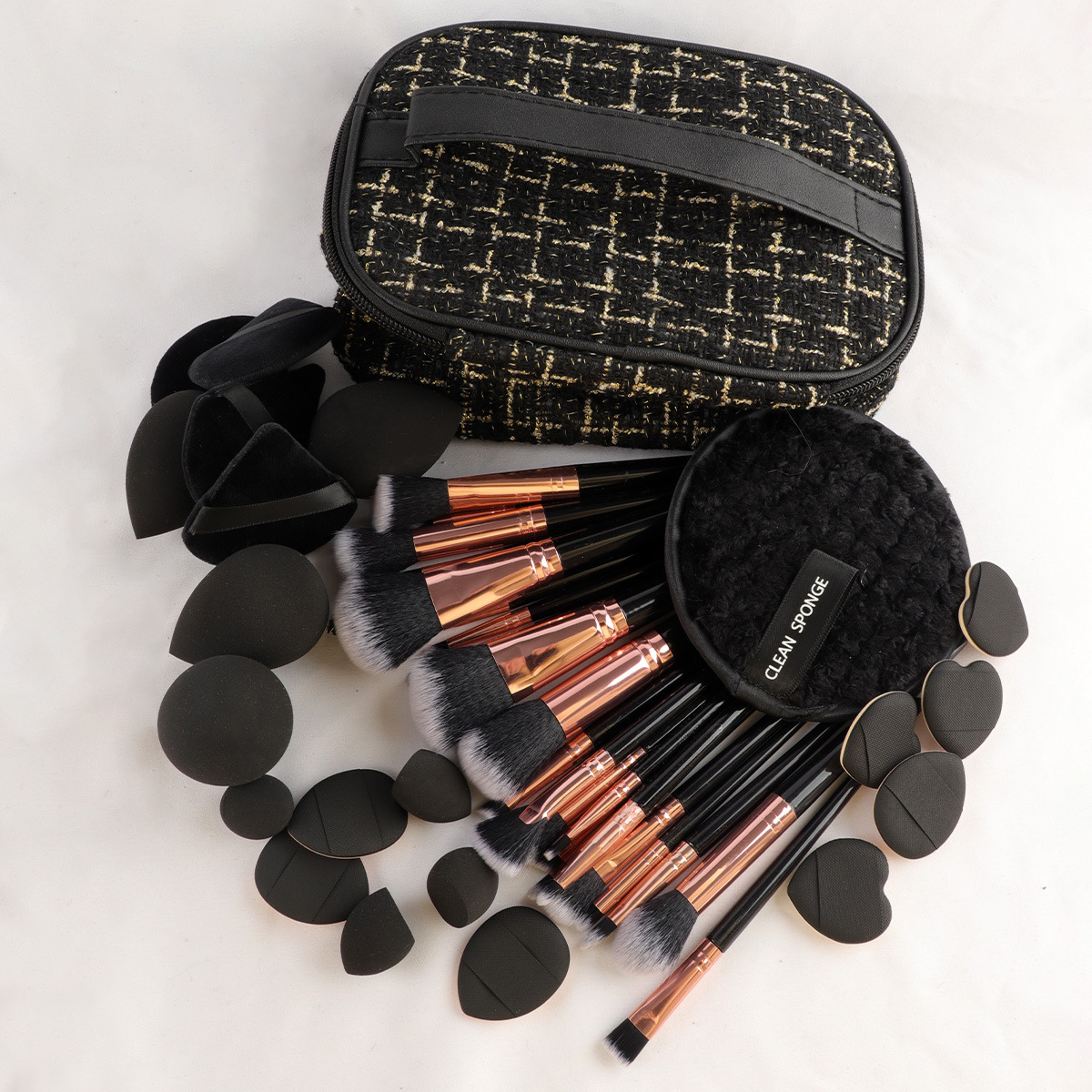 Professional 47-Pieces Beauty Makeup Brush Set Large Combination Face Wash Eye Shadow Blush Synthetic Portable Zipper Bag