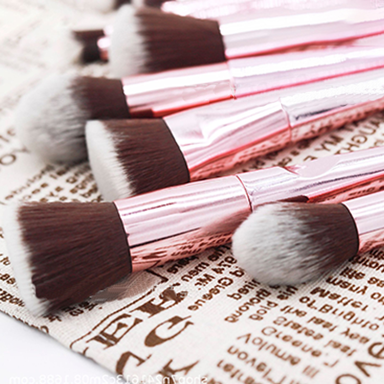 2024 Wholesale High Quality 10pcs Glitter Pink Luxury Makeup Cosmetic Powder Foundation Brush Set Valentine Make up Brushes OEM