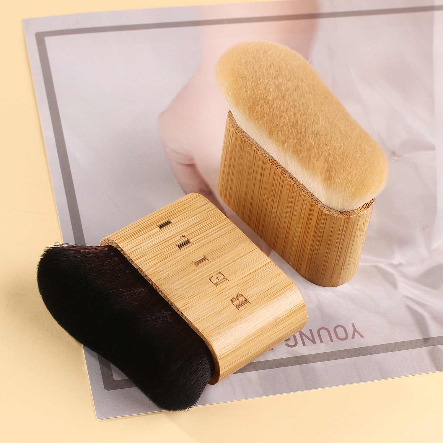 Best Selling Body Makeup Brush Bamboo Handle High Density Vegan Synthetic Hair Face Kabuki Foundation Brush Private Label