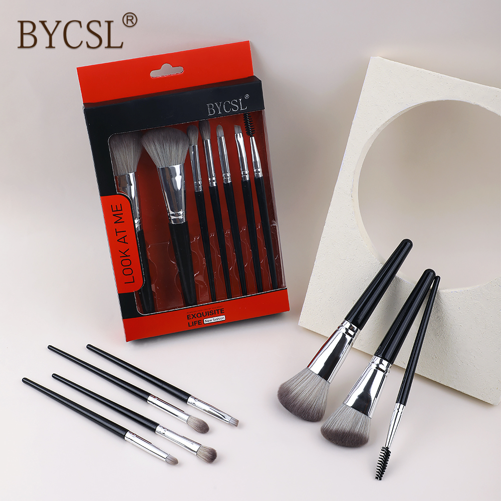 Wholesale 7-pieces in One Custom logo Eco-friendly Wooden Handle Powder Foundation Eyeshadow Makeup Brush Set