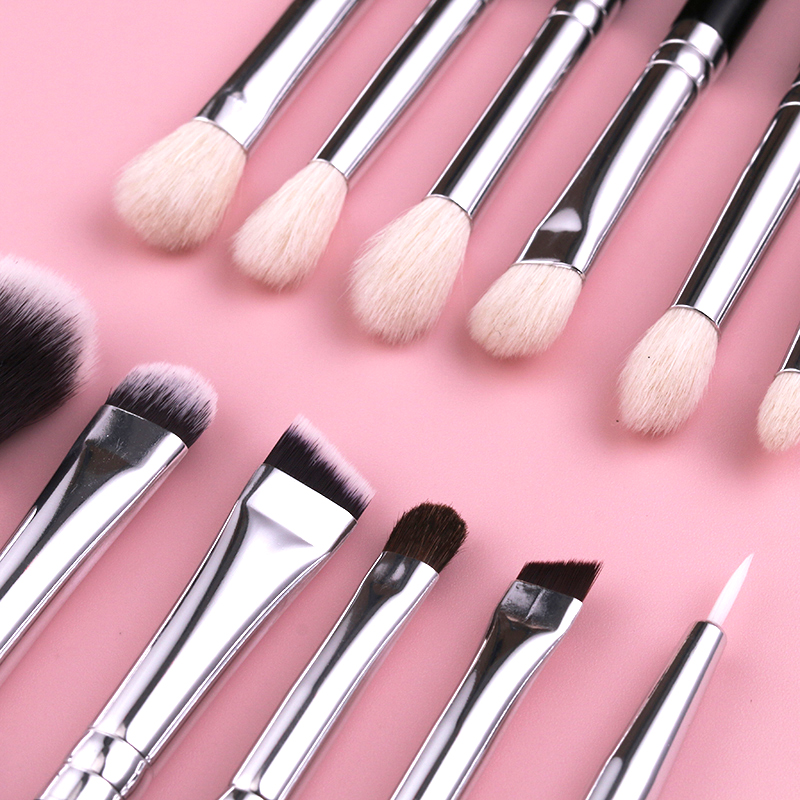 12pcs Natural Hair Makeup Tools Accept Customize logo Private Label Eye Eyeshadow Brushes Black Silver Style Makeup Brush Set