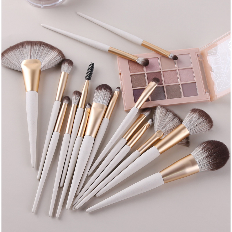 Hot Sale 16PCS Makeup Brush Set Portable Beginner Foundation Concealer Brush Soft Bristle Brush Makeup Brush with PU Bag