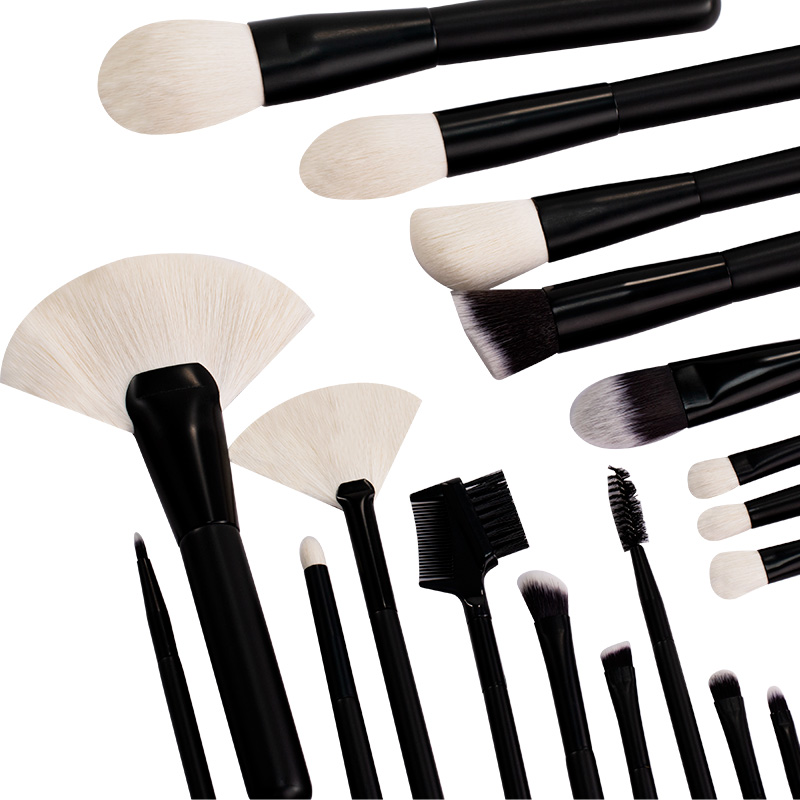 18 Pcs Professional Makeup Brush Set Foundation Powder Blush Eyeshadow Face Brushes Custom Logo Available