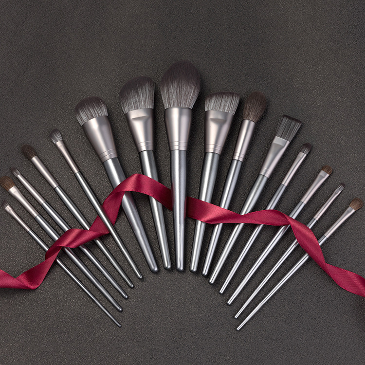 Hot Wholesale Customized Private Label Professional Foundation Makeup Brushes Tool 15pcs Fine Light Wool Vegan Makeup Brush Set