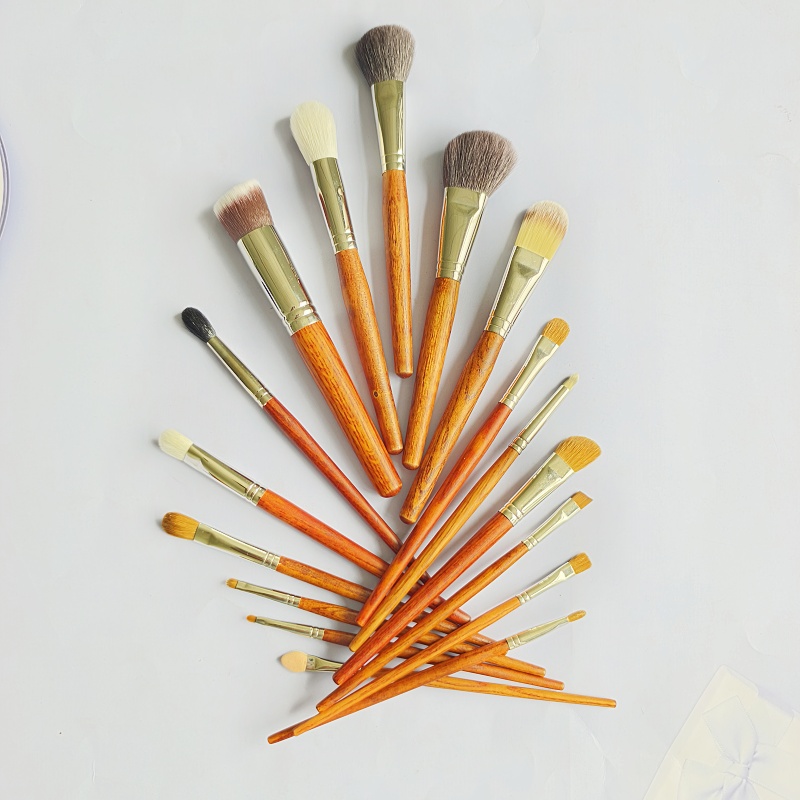 Master Collection 17 Synthetic Hair Log Brush Set with Wood Handles for Face &amp; Eye Makeup-Unlock Professional-grade Effects