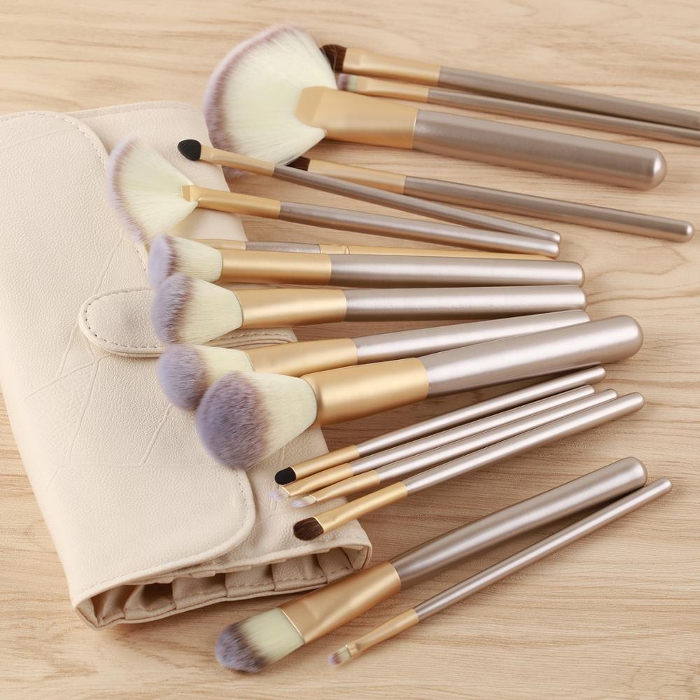 Personalized Unique Luxury 24-Piece Private Label Foundation & Powder Makeup Brushes Set Eye Use Wood Handles Synthetic Hair