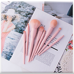 Related Pink Makeup Brush Set 1