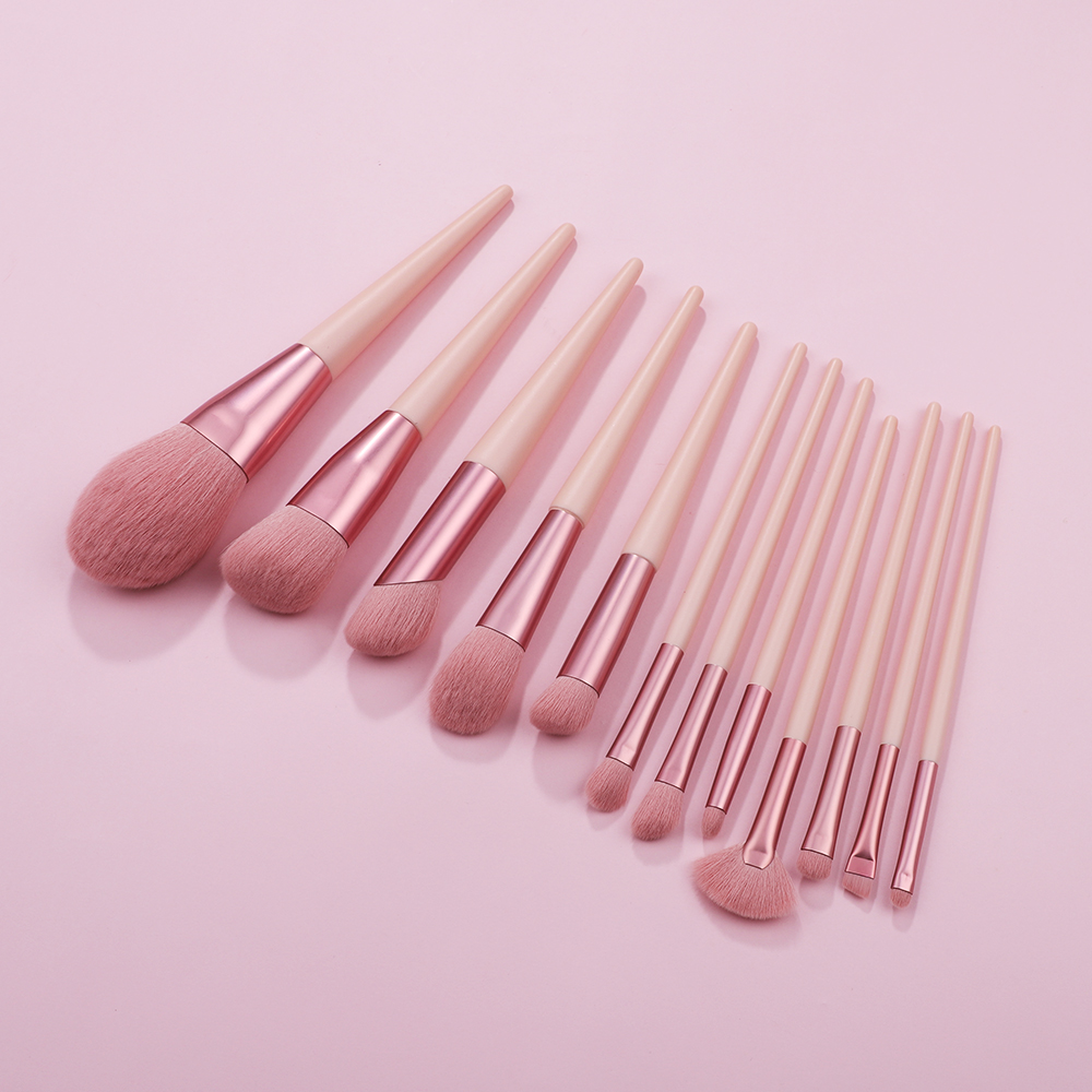 Hot Sale Pink Wooden Handle 12pcs Fluffy Dense Synthetic Hair Vegan High Quality Concealer Cosmetic Makeup Brushes Set