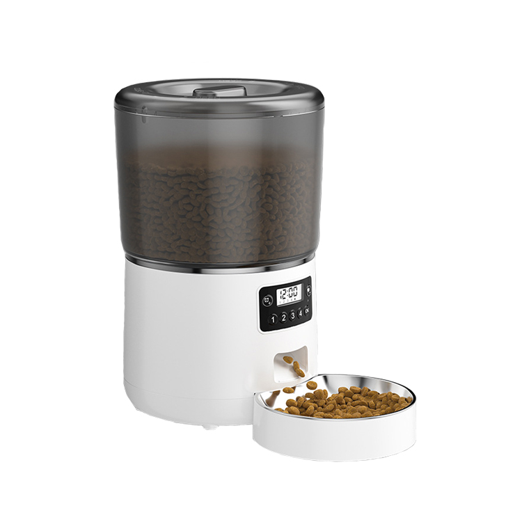 Automatic Pet Feeder Detail 2