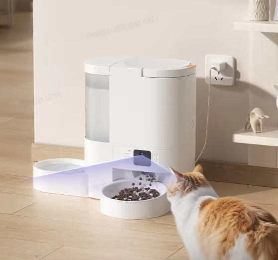 Automatic Pet Feeder With 1080P Camera Night Vision for Cats Dogs Multi Pet Home Indoor Feeding Management
