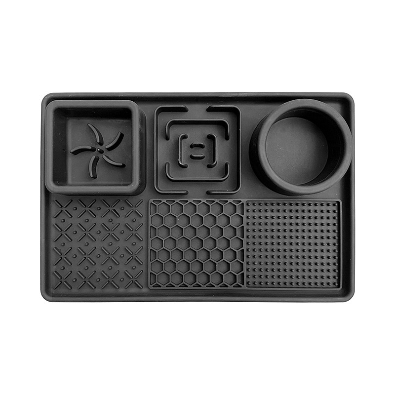 Silicone Pet Feeder Close-up