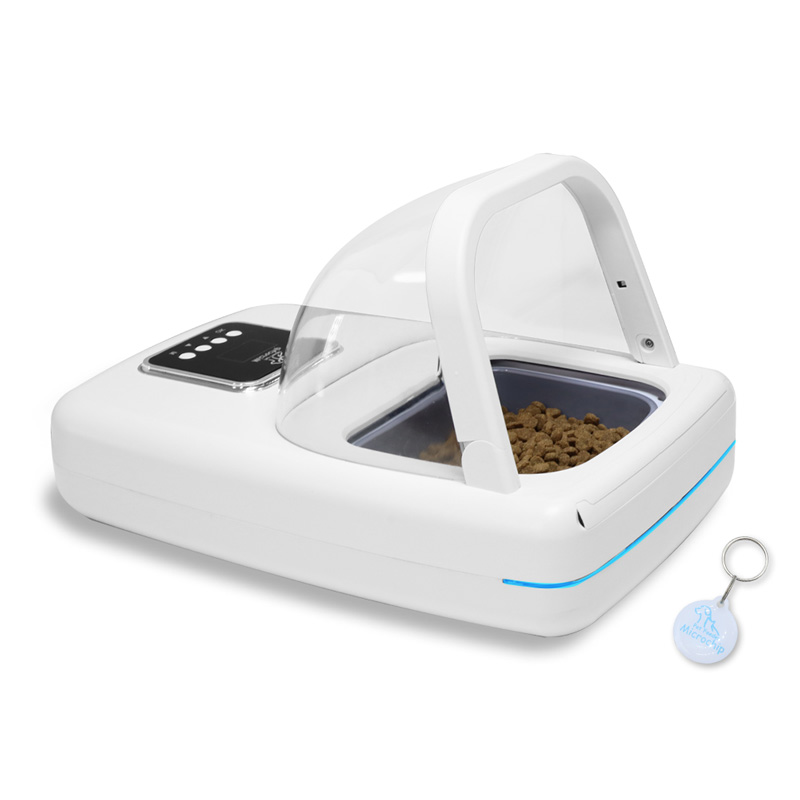 Smart Automatic Pet Feeder for Controlled Feeding with Chip Recognition