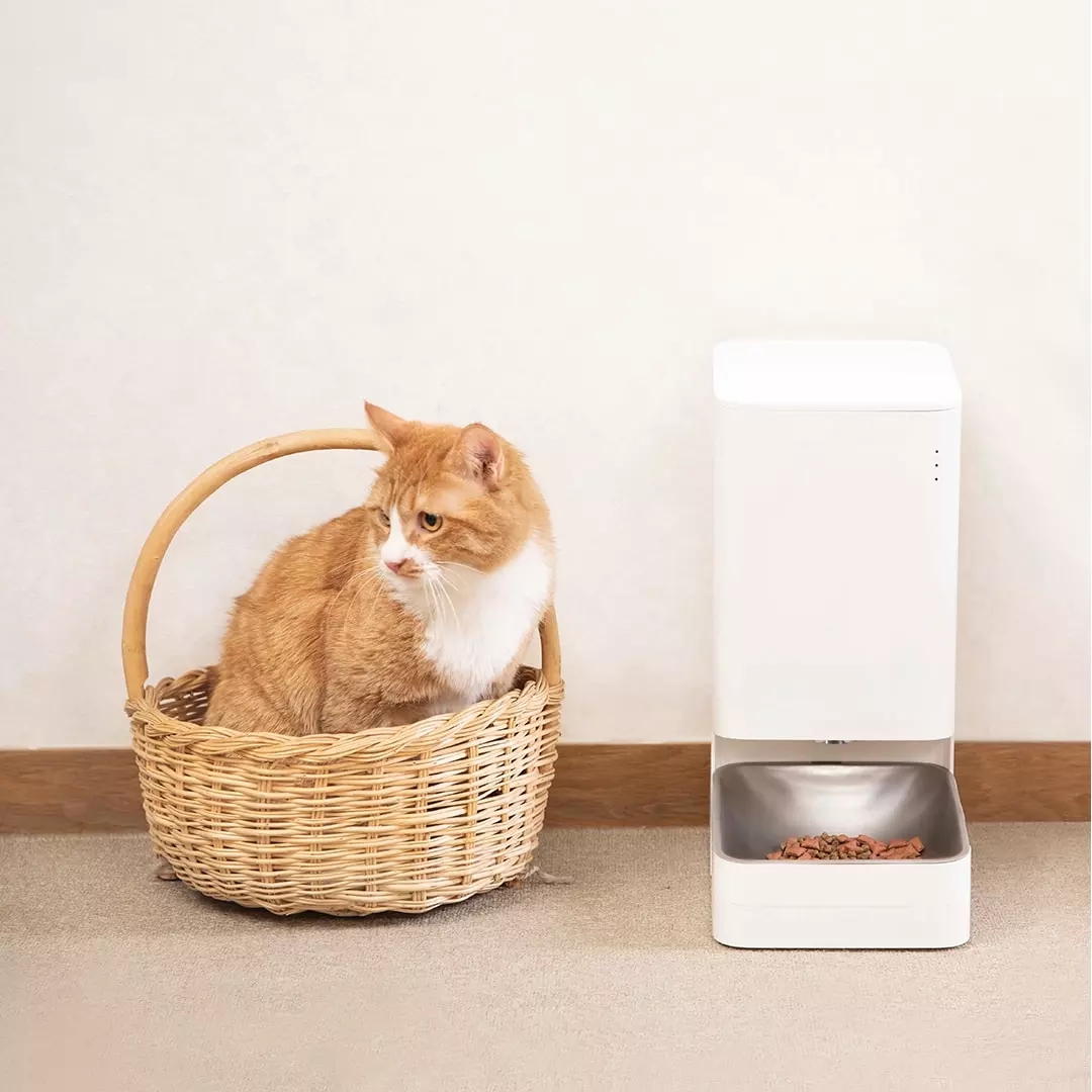 Mi Mijia Smart Pet Feeder Automatic Feeding Timing Design Keep Food Fresh Make a Pet Diet Plan Work With Mi Home App