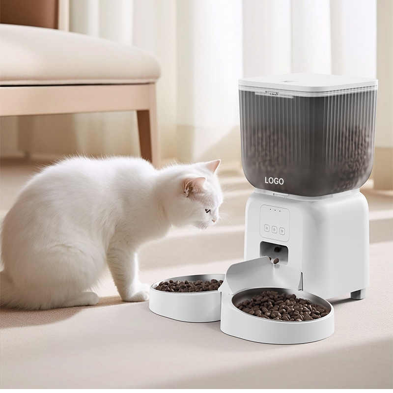 App Control Modern Plastic Automatic Dog &amp; Cat Feeders 4.5L Smart Food Dispenser With Double Bowls For Separate Pet Feeding