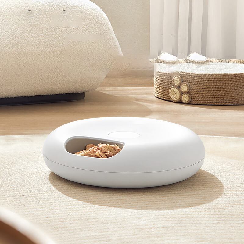 Programmable Automatic Wet Food Cat Feeder 5 Meals Refrigerated Design Semiconductor Temperature Control Feeder