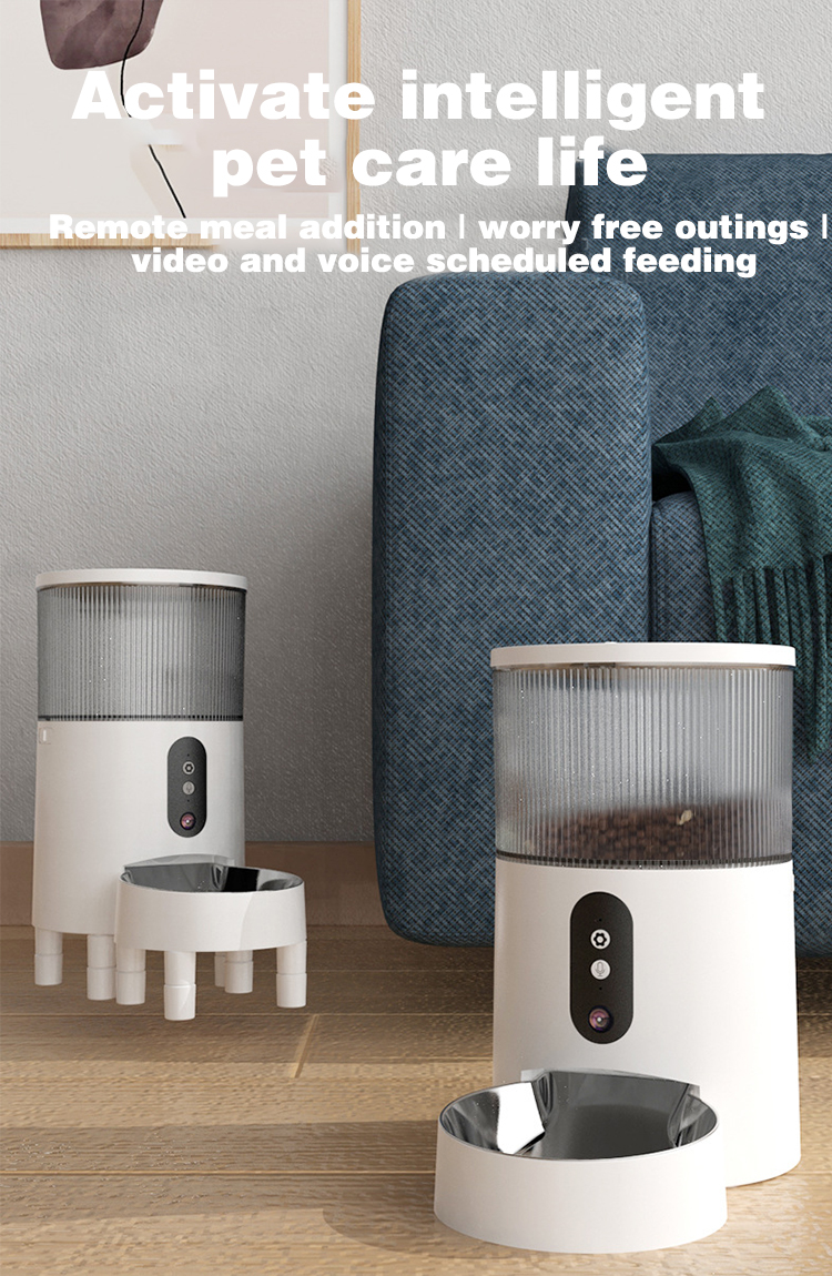 Pet Feeder Detail 2