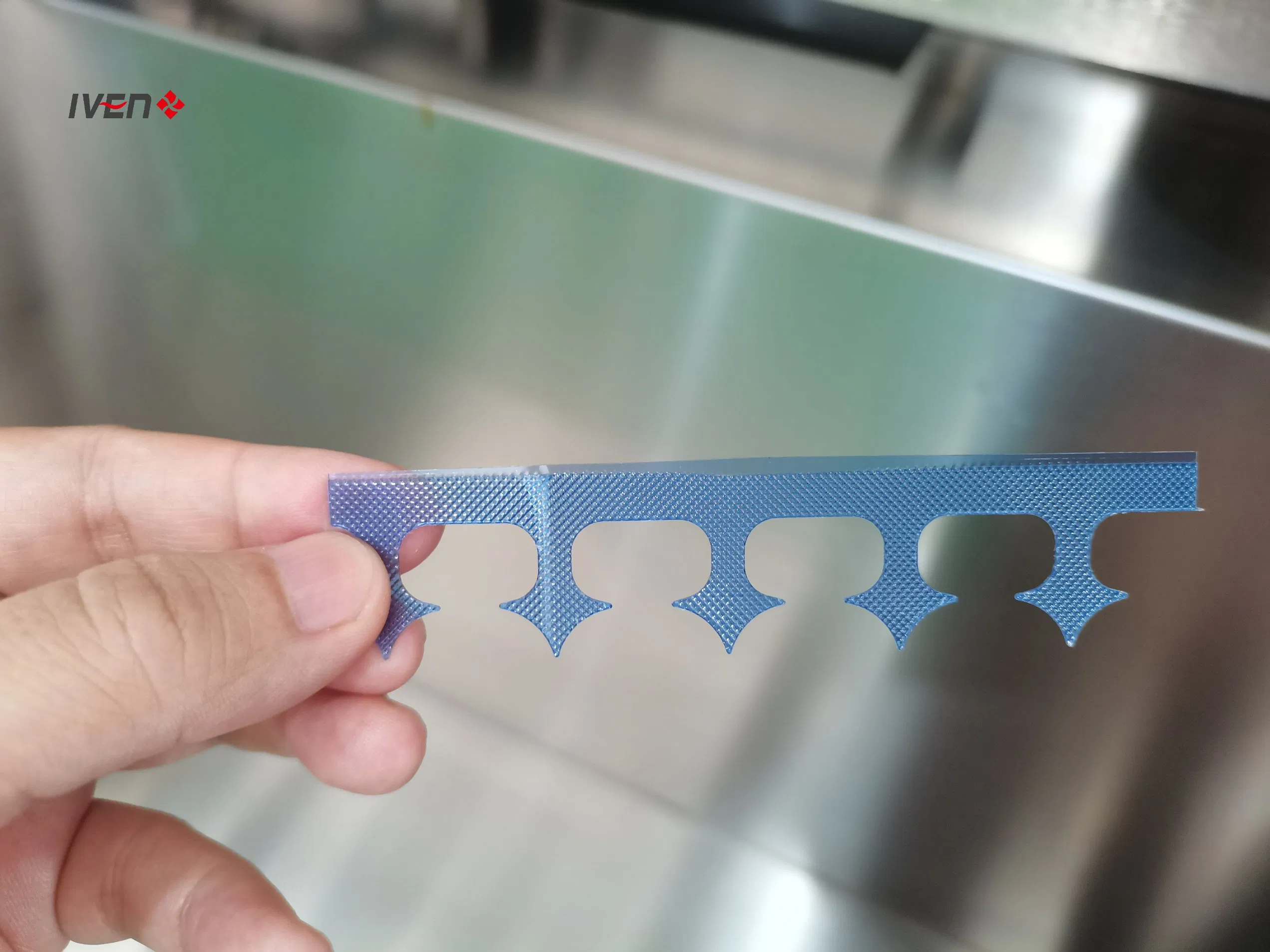 PE/PP Pneumatic Lifting Liquid Filling Equipment IV Solution Bottle Blow-Fill-Seal System