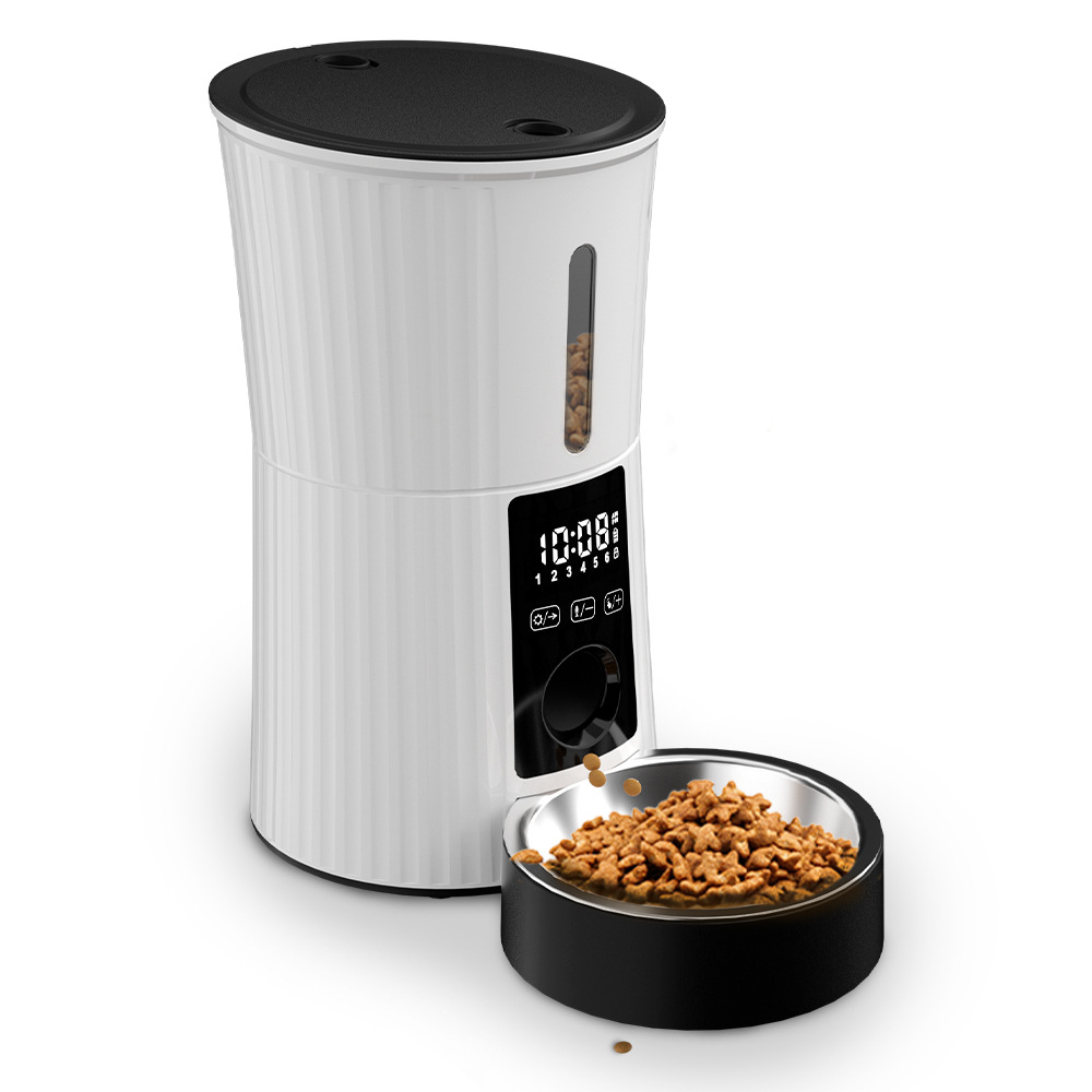 Pet Feeder Detail 3