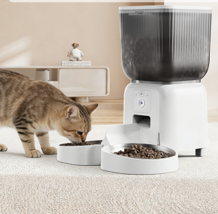 4.5L Smart WiFi Pet Feeder - App Remote Control, 480P Video &amp; 10s Voice Recording, Dual-Bowl Customizable Meals