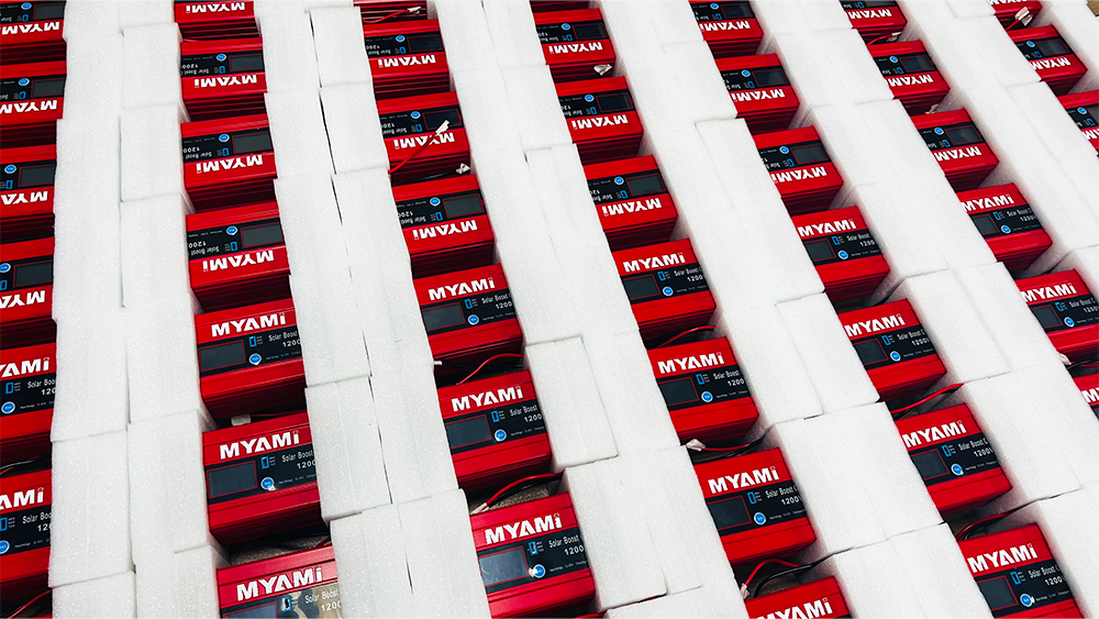 Wholesale MYAMi 1200W MPPT Solar Boost Charge Controller 48V 60V 72V Max 30A PV Current Input Electric Vehicle Solar Charger