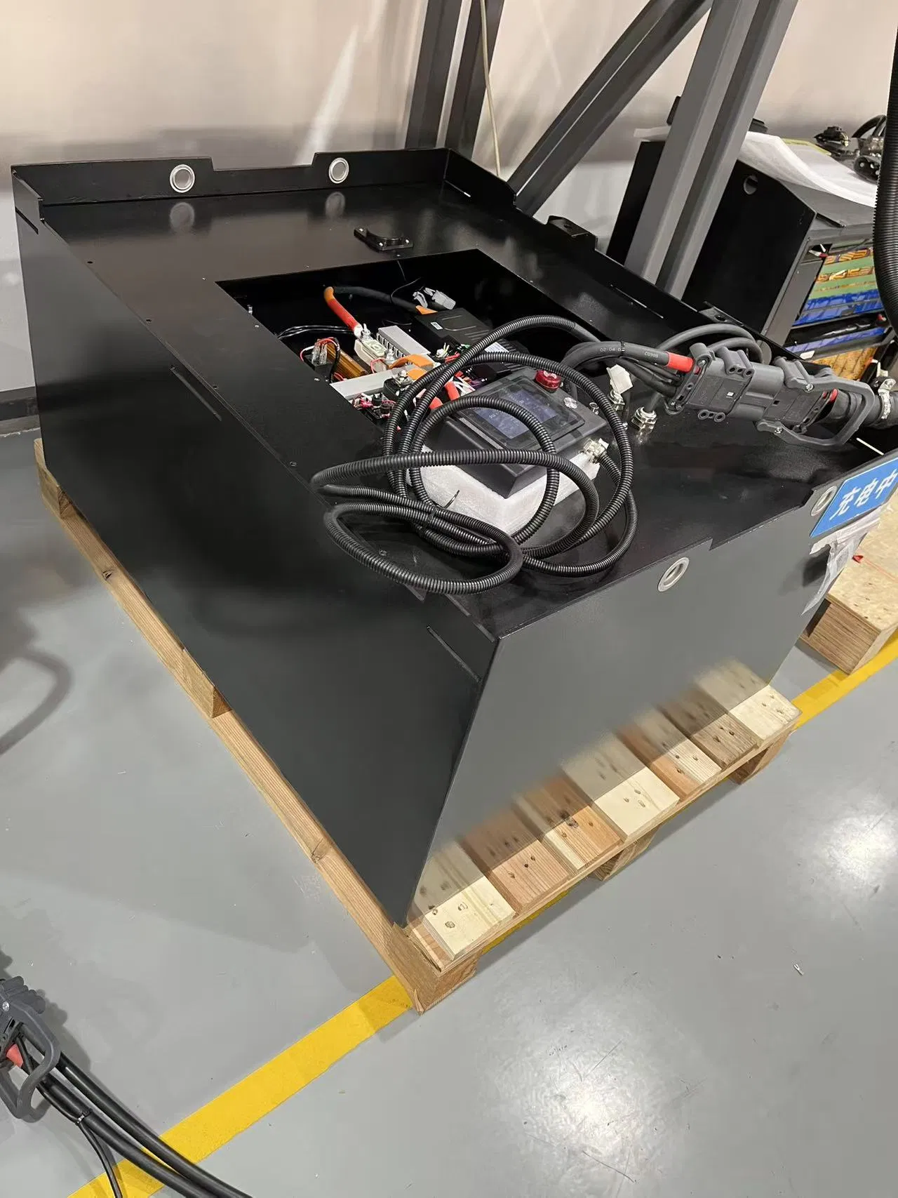 High Capacity 51 2V346ah Lithium Forklift Battery Pack for Efficient Power