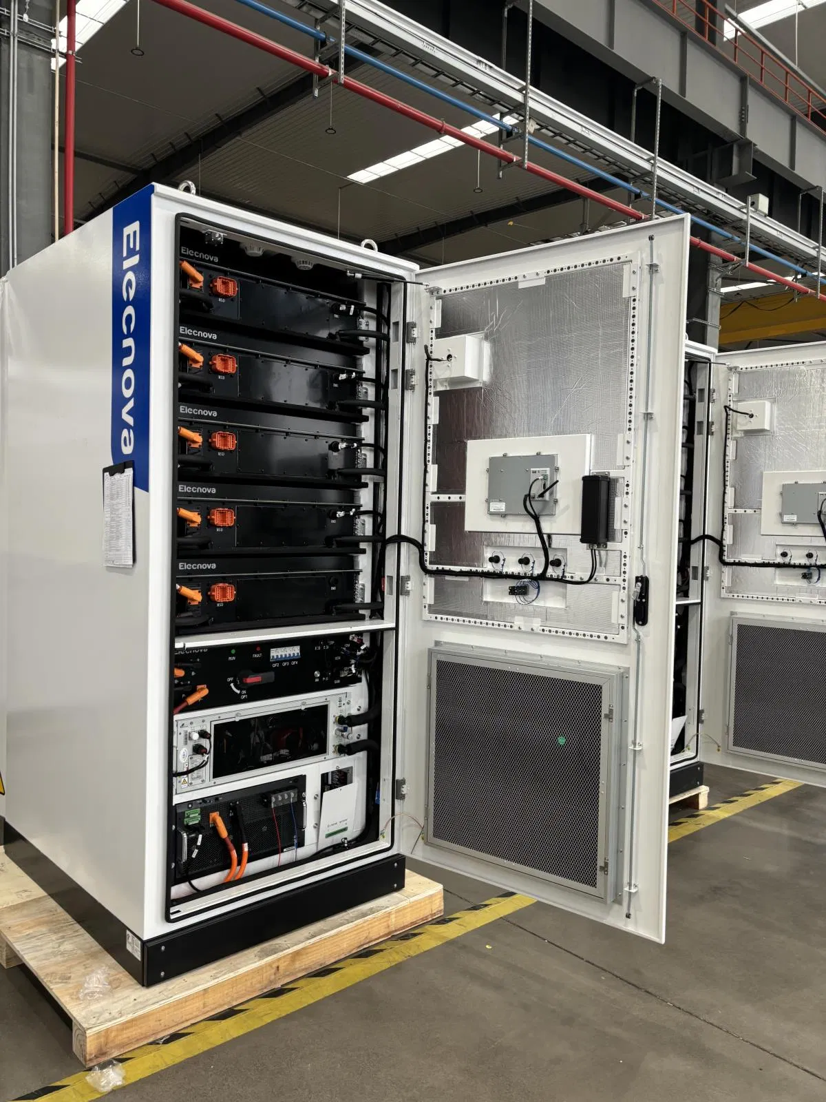 Industrial Commercial Energy Storage Battery Cabinet LiFePO4 Bess 0.5p Battery Storage System