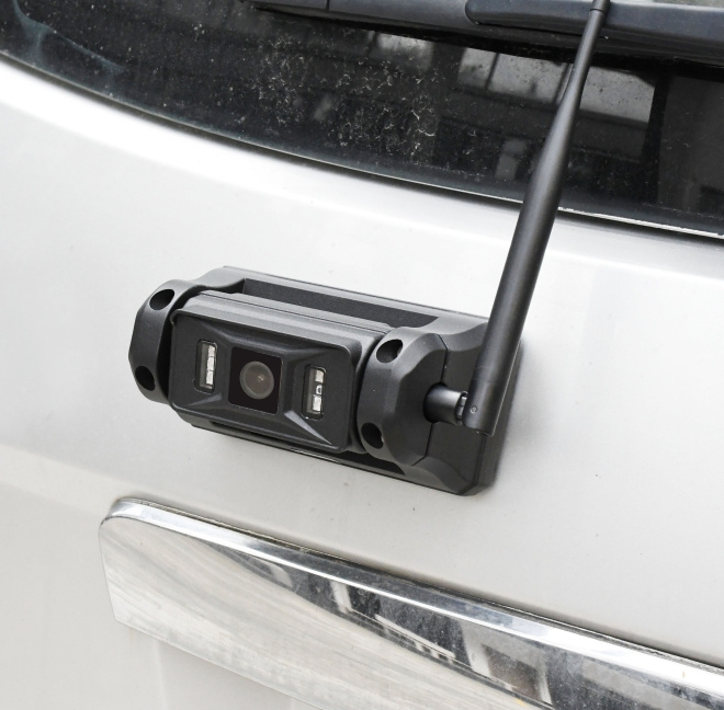 Wireless Rear-View Built-in Battery Camera System for Truck Safety