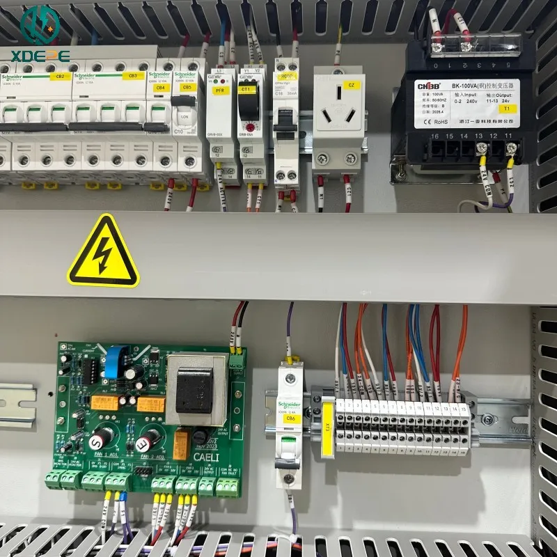 Detalle del gabinete de control de motor 3