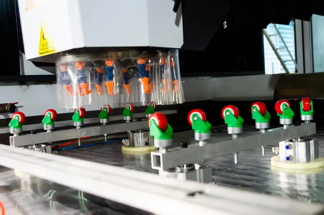 Máquina de procesamiento de vidrio controlada por computadora industrial centro de trabajo del vidrio