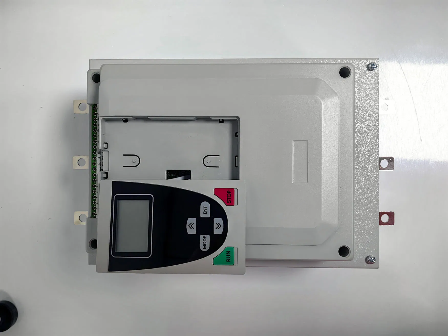 Covast Cse-T3-132-E Protector de Armario de Arranque Suave Inteligente en Línea para Motores