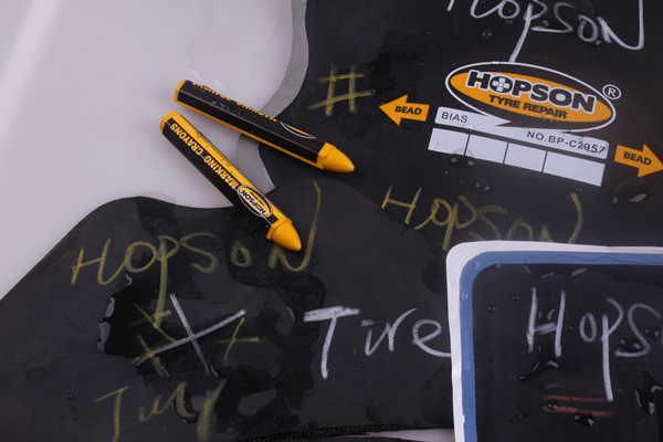 Rubber Marking Chalk Stick Tire Marking Crayon (White)